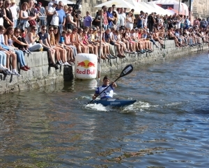 23-349-prague-riverside-cross-2016